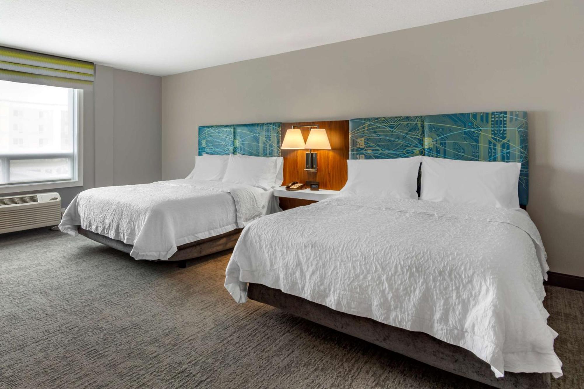 Hampton Inn & Suites Edmonton/West Exterior photo