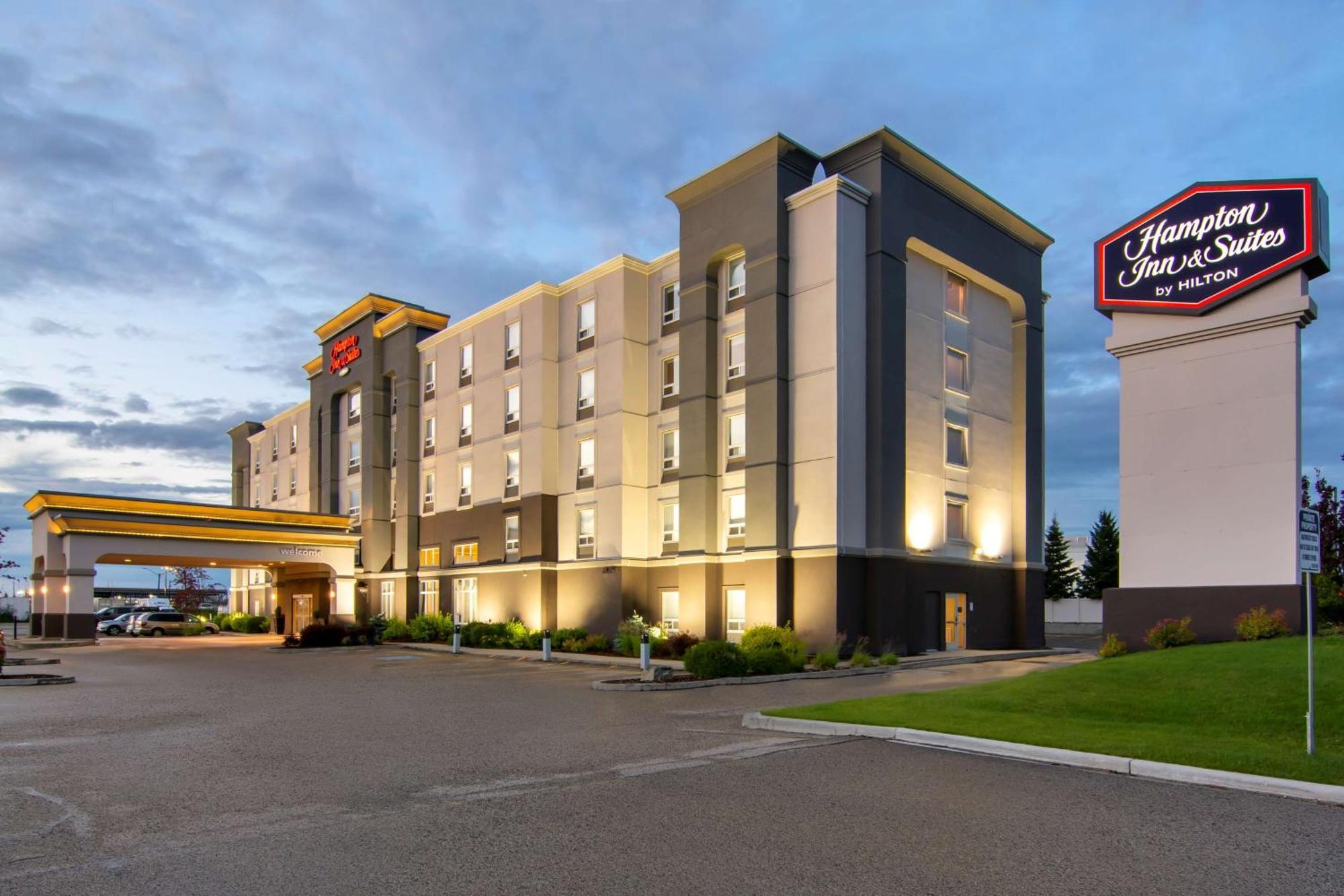 Hampton Inn & Suites Edmonton/West Exterior photo