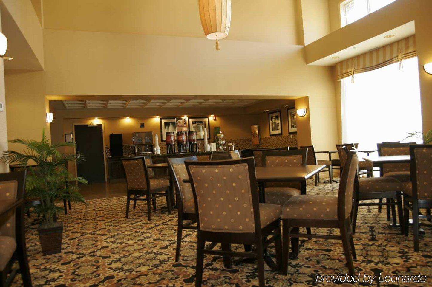 Hampton Inn & Suites Edmonton/West Exterior photo