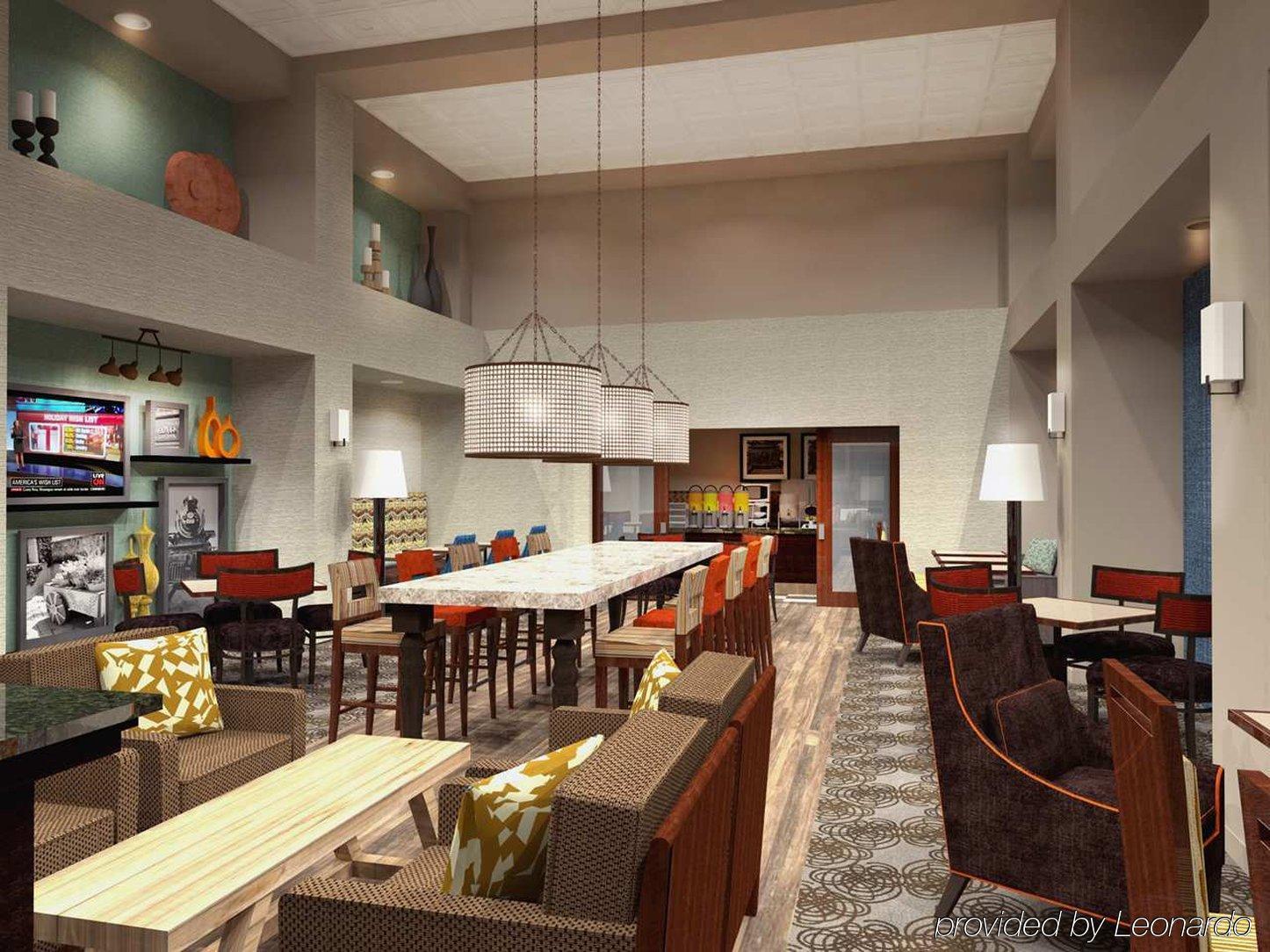Hampton Inn & Suites Edmonton/West Exterior photo