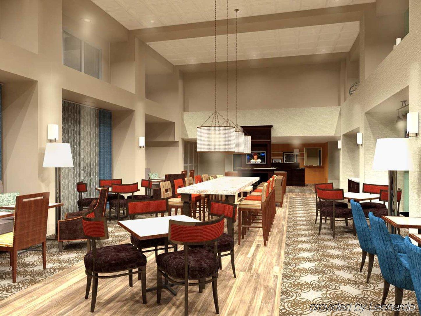Hampton Inn & Suites Edmonton/West Exterior photo